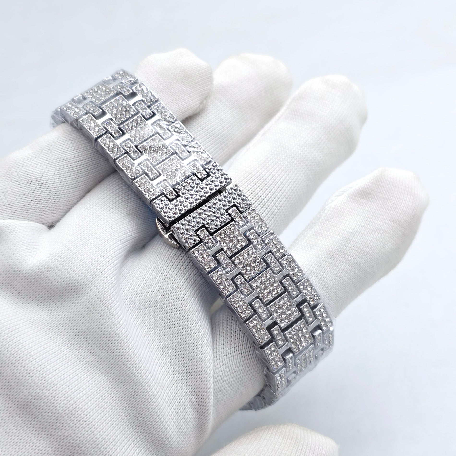 Premium Quality AP Stone Watch | Party Watch | AP Watch 38 A - Image 3